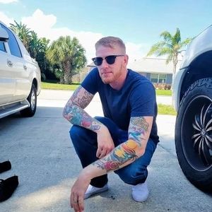 Meet your Posher, Justin